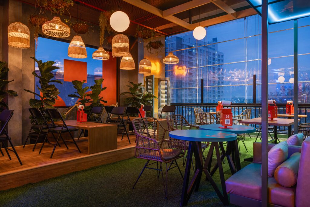 SOCIAL ECity interior — flexible furniture layout