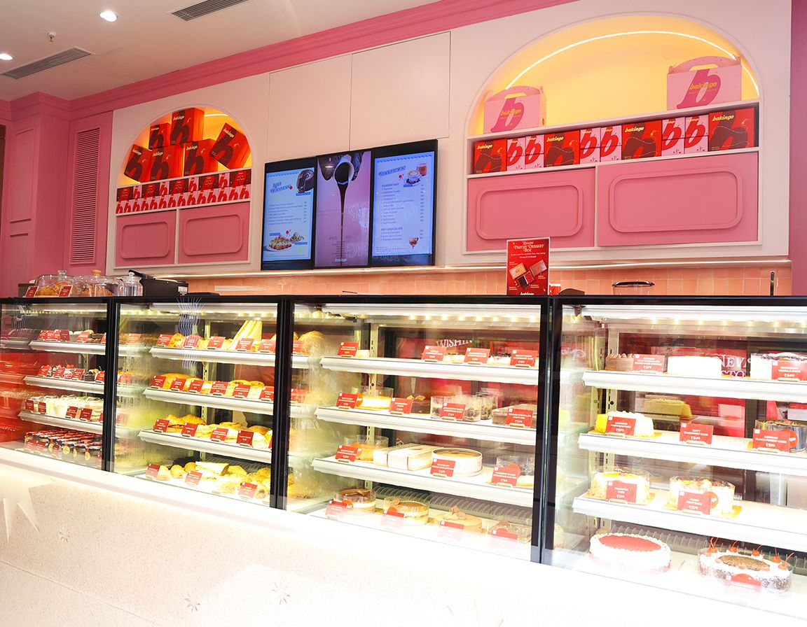 Bakingo Pastry and Cake Display Counter