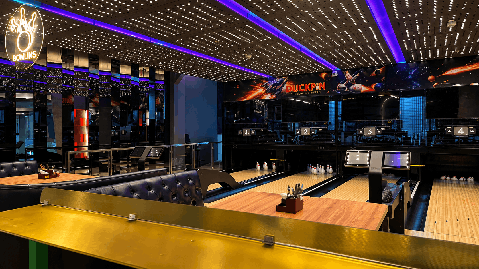 DDUCKPIN Bowling Lanes Wide View