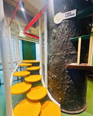 Playseum Tree Topper Climbing Zone