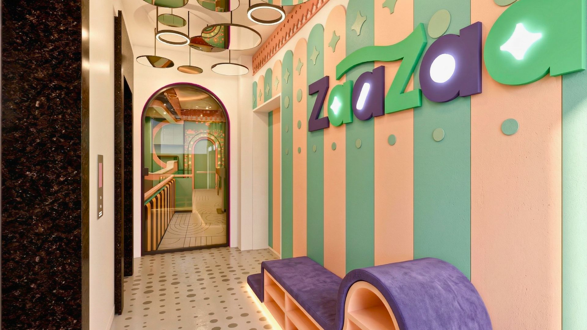 Zaazaa Mirror Ceiling Hallway